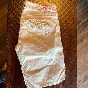 EUC True Religion Joey Short Big T. Size 32
